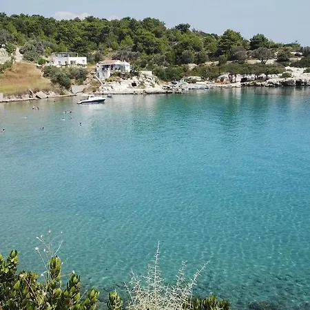 Deep Blue Sea *